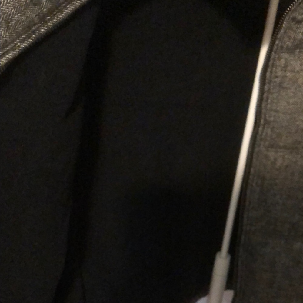 Old Navy Gray Quilted Vest - Picture 8 of 8